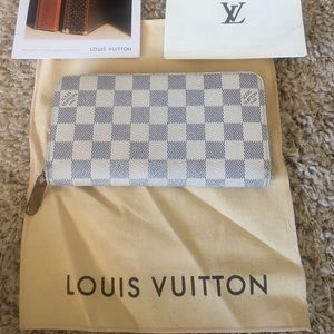 Louis Vuitton Zippy Wallet Damier Azur